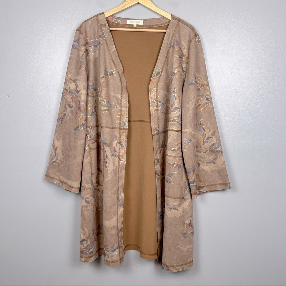 Solitaire tan feather print faux suede open front kimono style cardigan, XL.